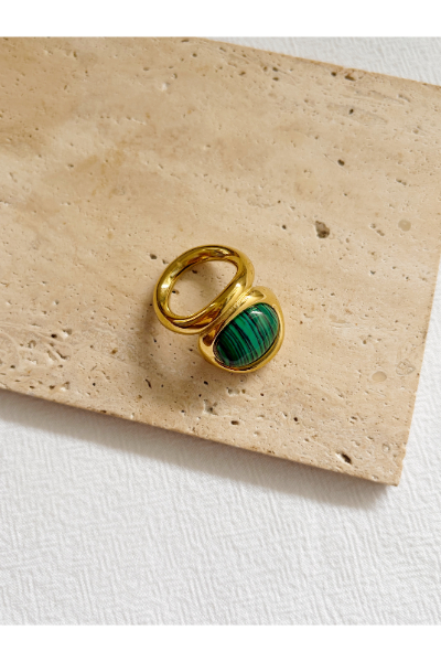 Emerald Allure Ring - FR020